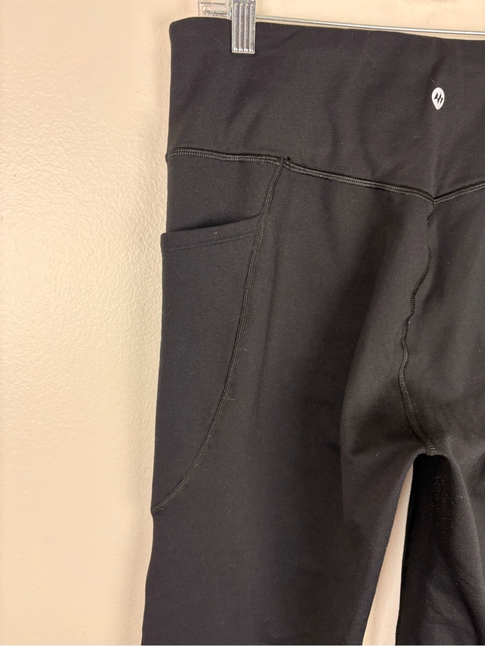 Ewedoos High Rise Flare Wide Leg Pull On Active Leggings in Black - Picture 5 of 7